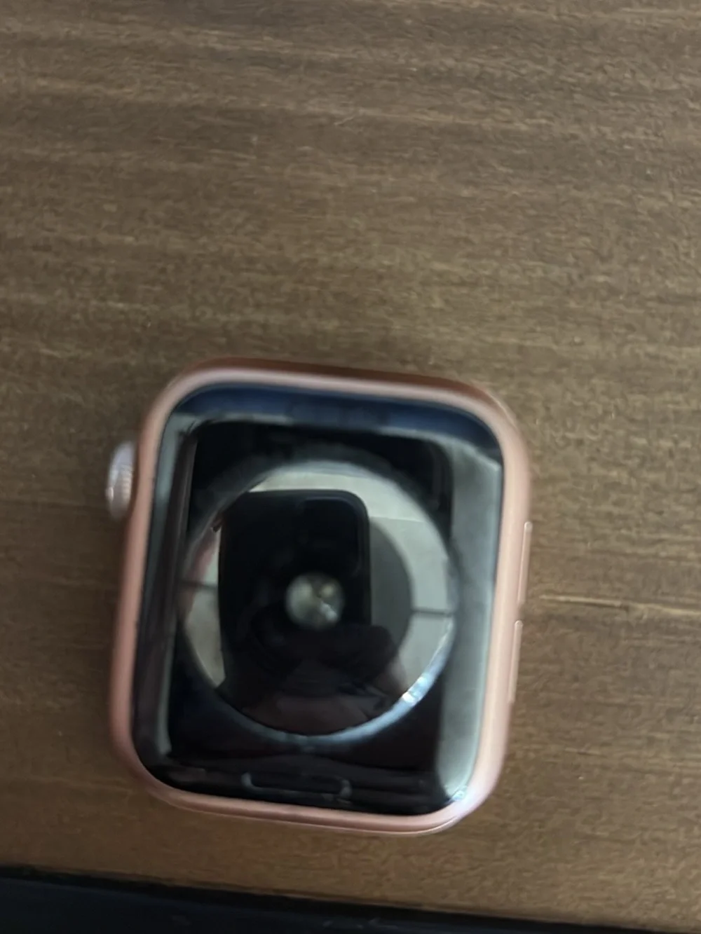 Apple Watch Series 5 (40mm, Rose Gold)